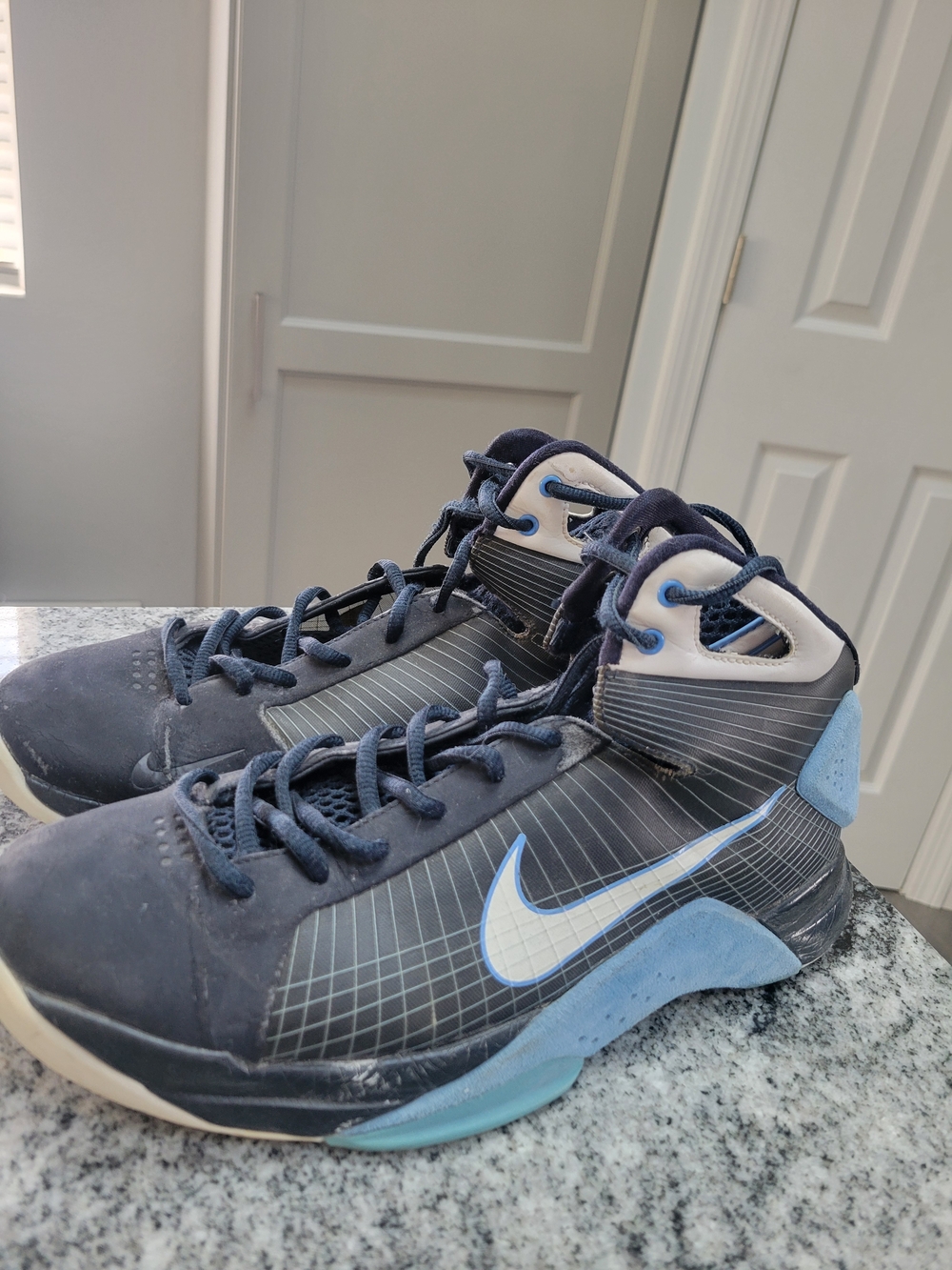 Nike Hyperdunk 2008 basketball sneakers Dark Obsidian and University Blue sz 10